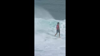 Gabriel Medina getting his 2024 World Title campaign started w this foamy excellent Pipe nug [upl. by Bronk51]