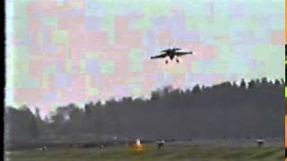 Saab Gripen Pilot Induced Oscillation during Flight Test  Landing Crash [upl. by Dnama]