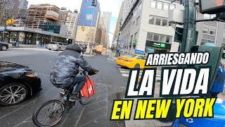 Arriesgando la vida en New York en bicicleta [upl. by Adnamar290]