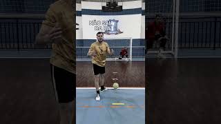 Como defender pênalti goleiro futsal dicas [upl. by Crandall]