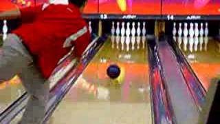 Jason Belmonte  Two Handed Bowler [upl. by Ees]