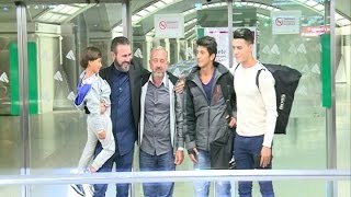 Syrian refugee tripped up arrive at Madrid [upl. by Ahtenek]