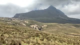 Cumbre Volcán Corazón Valle del Chaupi [upl. by Itsirc]