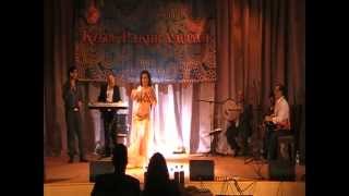 Ruwaida Aal Eih Besaloni with live band Cup Raqia Hassan 2012 [upl. by Shel]