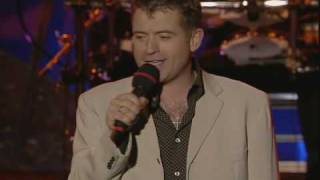 Dominic Kirwan Galway Girl Live In Letterkenny [upl. by Harty]