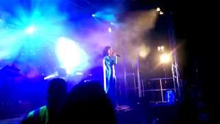 Marina amp the Diamonds quotBluequot LIVE  Dreamland Margate [upl. by Agnella846]