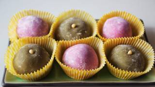 Chapssaltteok Korean style mochi [upl. by Stanway]