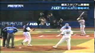 【超人】室伏 広治 伝説の始球式 適当投げで１３１ｋｍ！ Koji Murofushi pitch the first ball [upl. by Stephani]