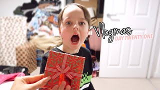 Surprise We are going amp Wrapping Presents VLOGMAS DAY 21 [upl. by Aneeram468]