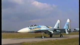 CIAF 1999  Su27 Flanker [upl. by Gerard271]