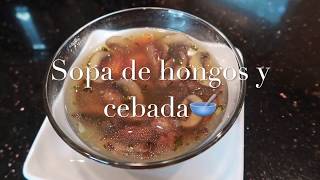 Deliciosa sopa con Cebada zanahorias y hongos ☕ [upl. by Orna]