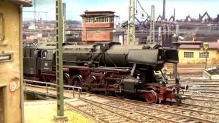 Modellbahn H0 Realistik Bahnbetrieb aus den Epochen IIIIV [upl. by Yelserp678]