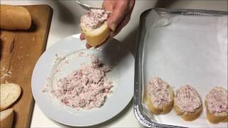 Crostini Salsiccia e Stracchino Un Antipasto Economico e Veloce Ricetta della nonna [upl. by Aimet]