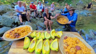 Cocinando un rico Locrio de chicharrones en el rio mas Lindo de jarabacoa RD [upl. by Zoellick744]