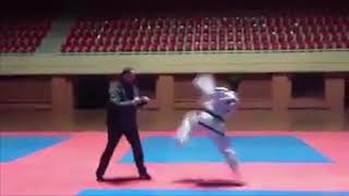 A Crazy Man Challenges a Taekwondo Master and Knocks Out [upl. by Adaval218]