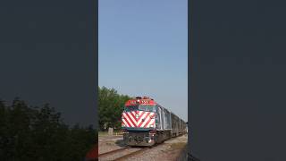 Metra F40PH2 leads Express [upl. by Anrym]