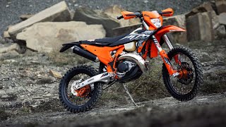 2025 KTM 300 XCW HARDENDURO 50 hour review  METAL IN OIL Clutch removal  clutch check [upl. by Mcgaw]