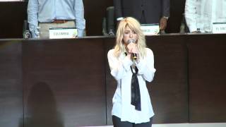 Shakira interpreta el himno de Colombia en la Cumbre de las Américas [upl. by Seftton]