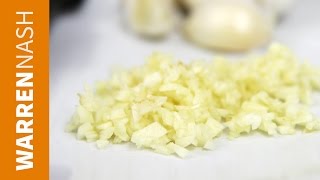 How to Mince Garlic  Fast and with a Knife  Warren Nash [upl. by Ymmak]