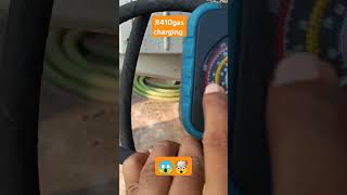 R410 Gas ⛽ charging 😱🤯youtubeshorts vairal😯video 😲 [upl. by Kass]