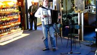 Limex Reedless Cordyon Accordion [upl. by Broder203]