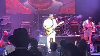 Jubu Smith  Solo performance  Frankie Beverly amp Maze  Golden Time of Day  121221  Dallas TX [upl. by Ozzie]