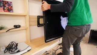 テレビ用壁金具を使ってテレビを壁付けしてみました！ [upl. by Parthena]