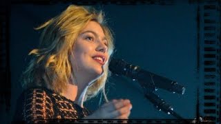 Louane seffondre au moment de chanter Mistral Gagnant [upl. by Augy]