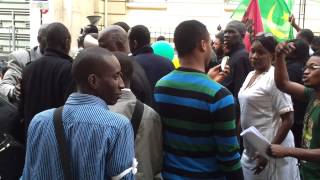 Manifestation de la Diaspora Mauritanienne et lOTMF le 29 Juin 2013 à Paris [upl. by Aznerol]