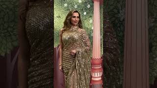 Iulia Vantur At The Shubh Ashirwad Ceremony [upl. by Ydnagrub]