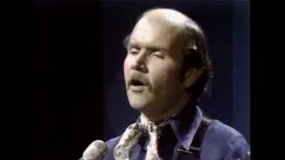 Tom Paxton  Whose Garden Was This live TV 1970 [upl. by Adeline86]