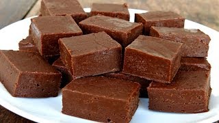 HOW TO MAKE CHOCOLATE FUDGE [upl. by Karlen]