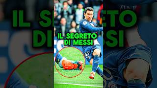 Segreto delle punizioni di Messi messi calcio sport football [upl. by Nesilla]