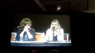 Bronycon 2014  Atriz que faz a voz original da Pinkie Pie lendo algumas cartas de um jogo [upl. by Juno]