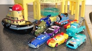 Pixar Cars OMG the Cool Color Changers at Ramones House of Body Art with Lightning McQueen and more [upl. by Sinnel]