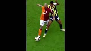 Djiku Oosterwolde vs İcardi keşfet football fenerbahçe keşfetbeniöneçıkar fypシ゚viral fyp [upl. by Gamin833]