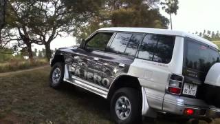 Mitsubishi Pajero SFX  off road  diff lock [upl. by Shaw697]