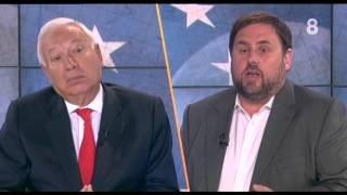 Margallo Me parece absurdo que quieran una república de catalanes con nacionalidad española [upl. by Dana]