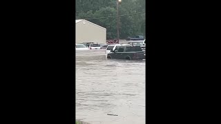 Cars businesses flooded in Nashville Illinois after dam fails [upl. by Anwaf]