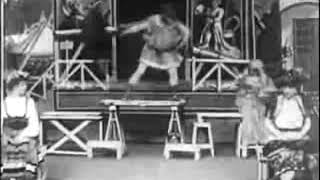 Le parapluie fantastique 1903 Ten Ladies in One Umbrella  Silent Short Film  Georges Méliès [upl. by Mindi]