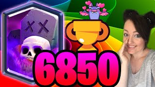 NEW INSANE LADDER TROPHY PUSHING to 6850 with GRAVEYARD DECK  CLASH ROYALE 2021 [upl. by Zampardi]