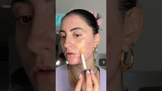 THE PERFECT ILLUMINATOR FOR TEXTUTED SKIN Makeup Revolution 4 in 1 Perfector Review makeuptips [upl. by Hurff]