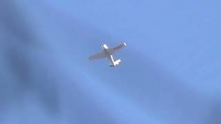 A Beech V35B Bonanza cruising quick at 7500 ft in windy weather [upl. by Oah101]