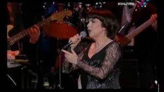 Мирей Матье  Mireille Mathieu Pardonnemoi ce caprice denfant [upl. by Rehpotirhc371]