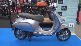 Piaggio Vespa Elettrica 2022 Exterior and Interior [upl. by Cletis]