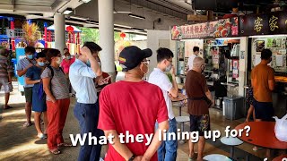 SINGAPORE HAWKER CENTRE TOUR  TANGLIN HALT FOOD CENTRE [upl. by Squire518]