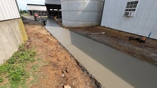 Pouring Concrete Robot Lanes [upl. by Farrish74]