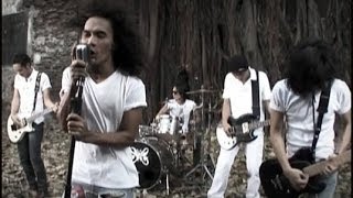 Slank  Kuil Cinta Official Music Video [upl. by Odo]