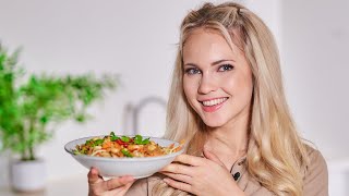 Emilie Nereng Sunn og digg thaisalat [upl. by Lutim346]