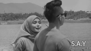 SYAFIQ ROSMAN  HIRISAN KACA Official Music Video [upl. by Areic284]